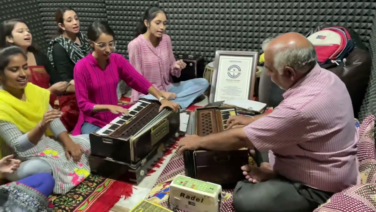 CHARKHA CHANAN DA II FOLK II GURU KIRPA MUSIC ACADEMY II AMRITSAR II PUNJAB II