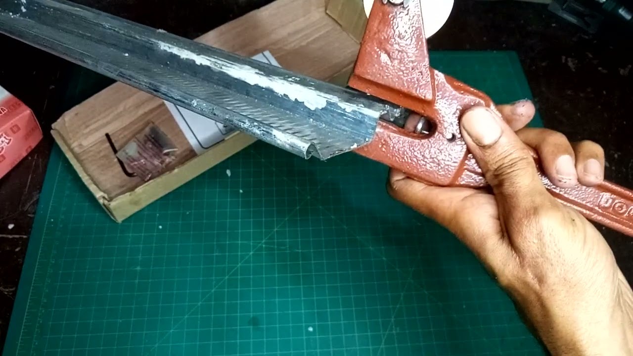 furadeira rebitadeira para porta de aço