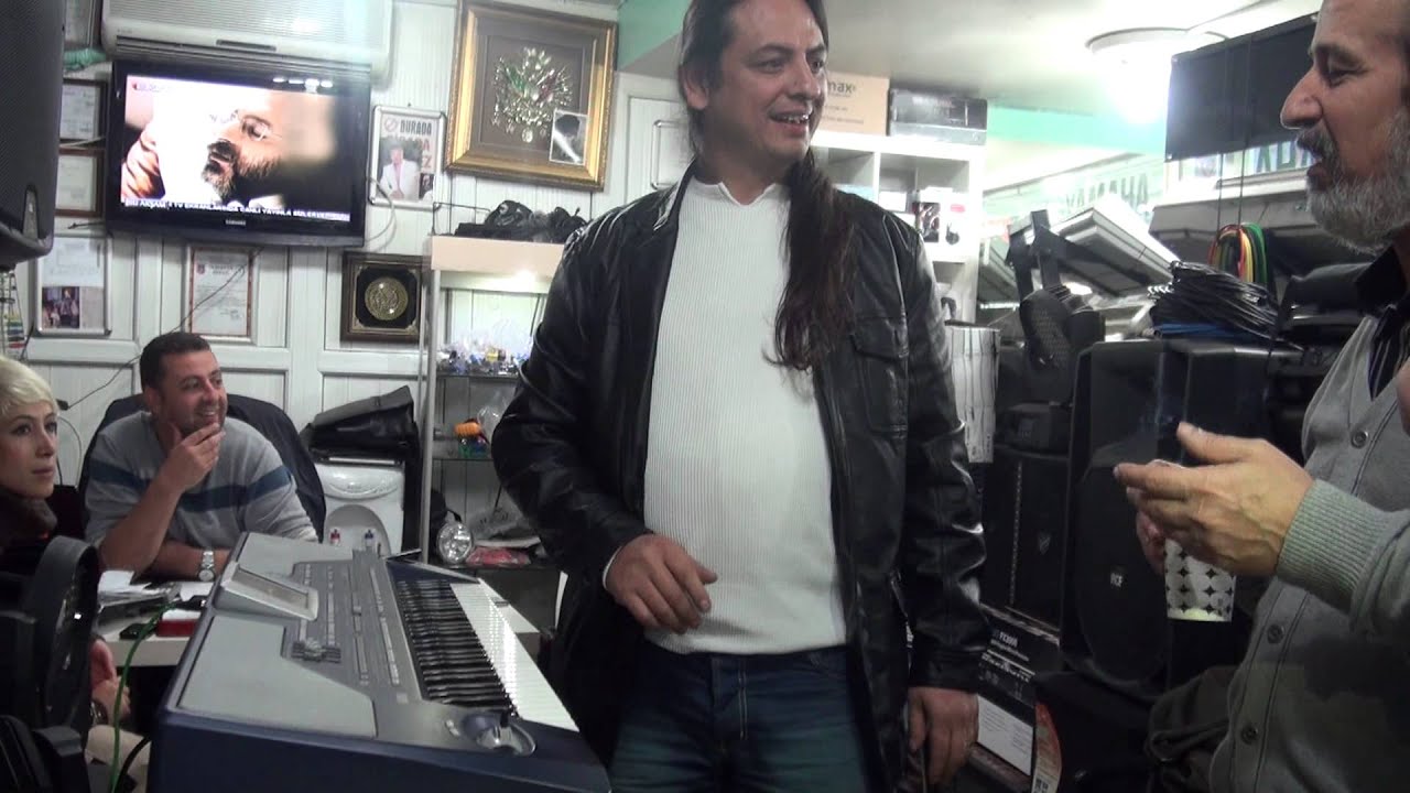 Ayhan Top&ccedil;u - Show