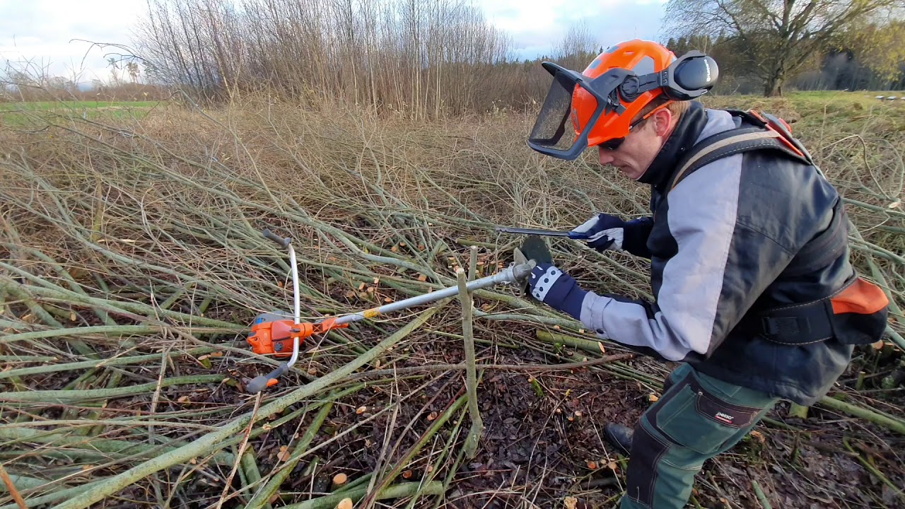 Husqvarna | Brushcutter Saw Blade Sharpening in the Middle of Work.
