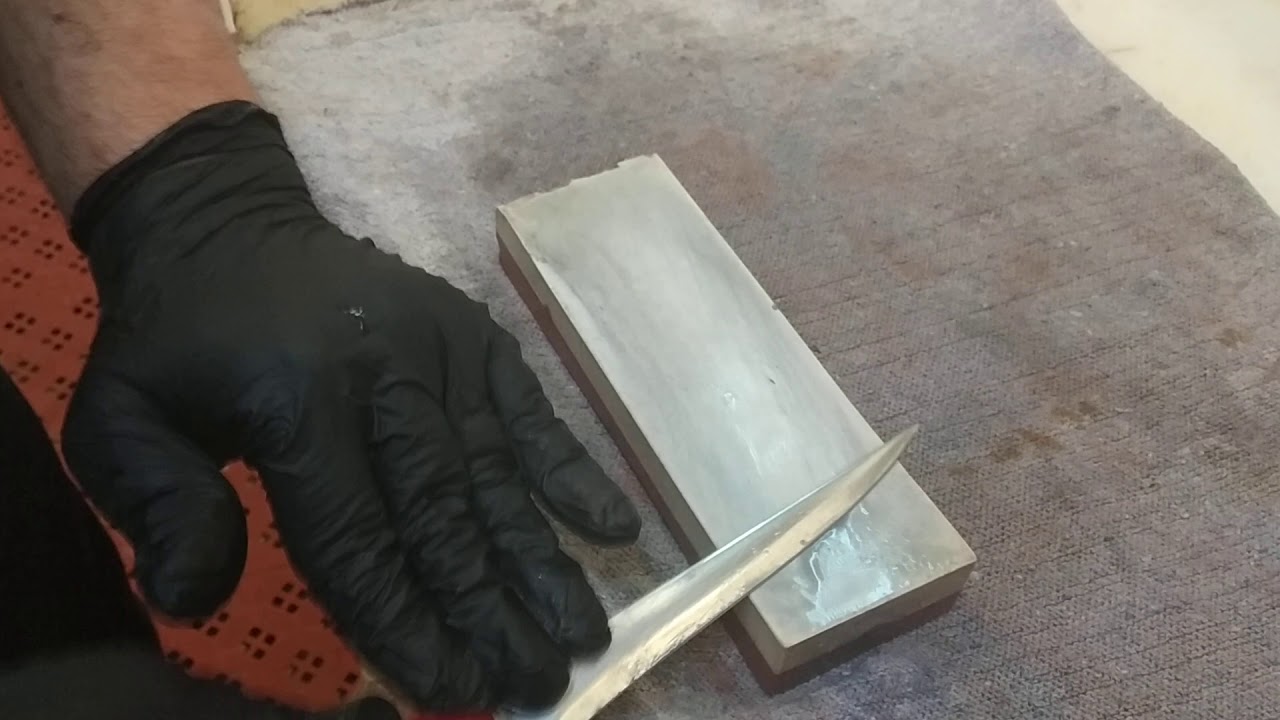 como afilar un cuchillo con piedra japonesa