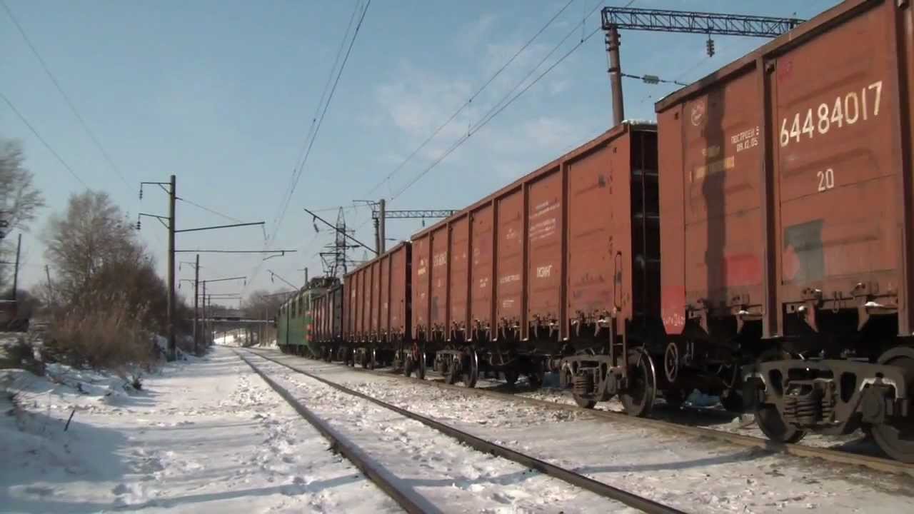 ВЛ80Т-819 с грузовым поездом