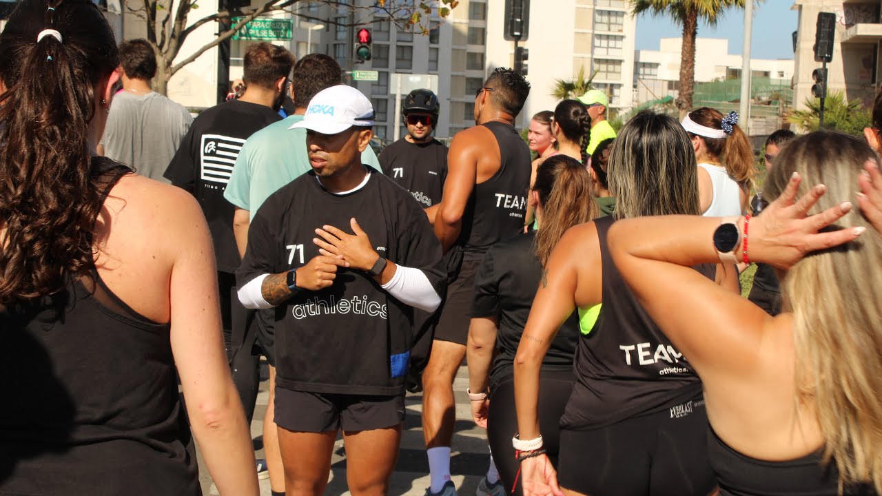 Detrás de 71sync athletics / Hoka + Shakeout Run with Fidelio Brunch 