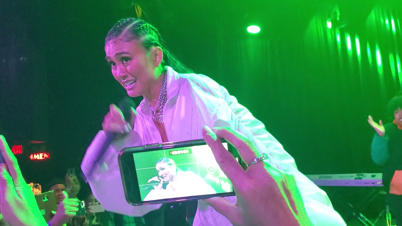 Agnez Mo - DIAMONDS (The Roxy Theatre, Hollywood) 11/25/19