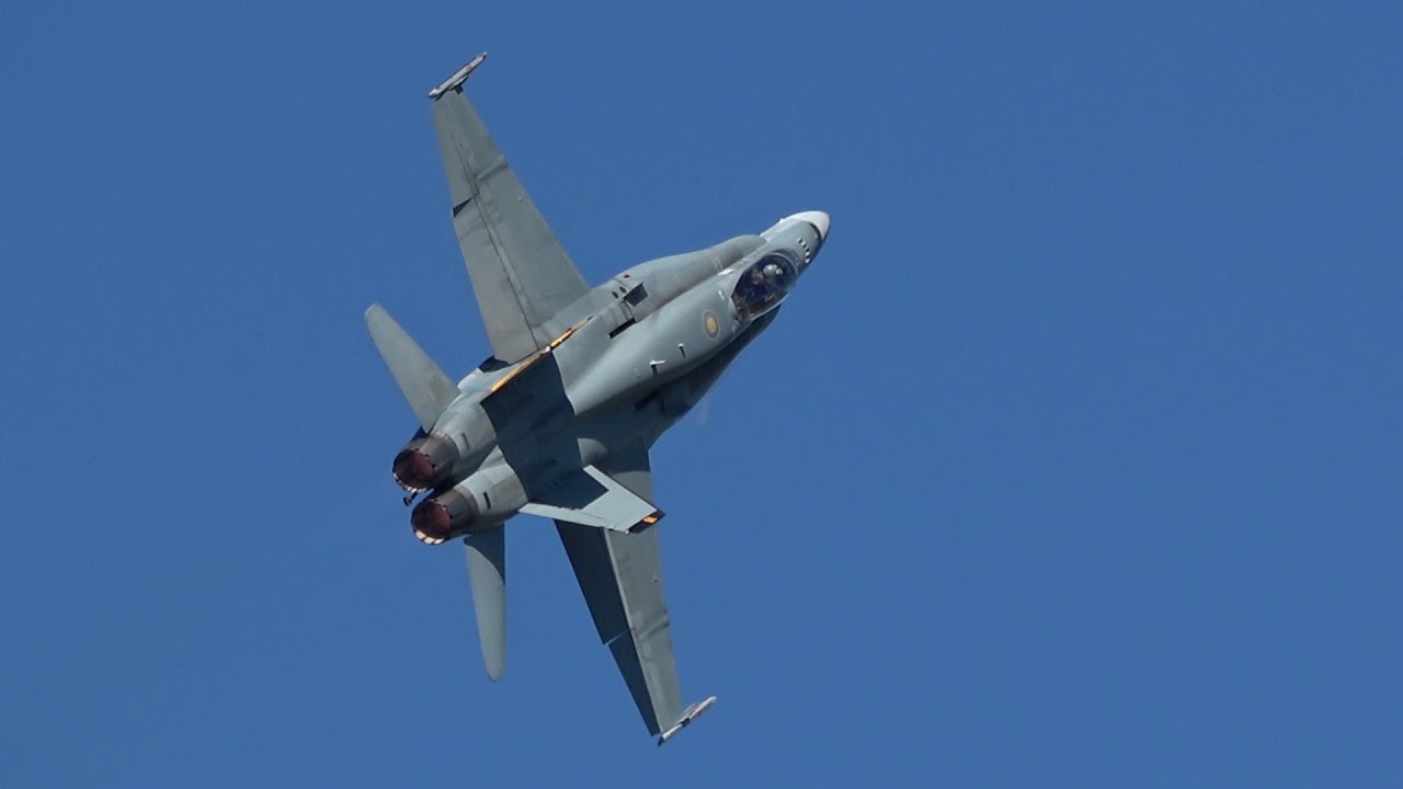 RAAF F/A-18A Hornets Arrival into Wings over Illawarra Airshow 2018