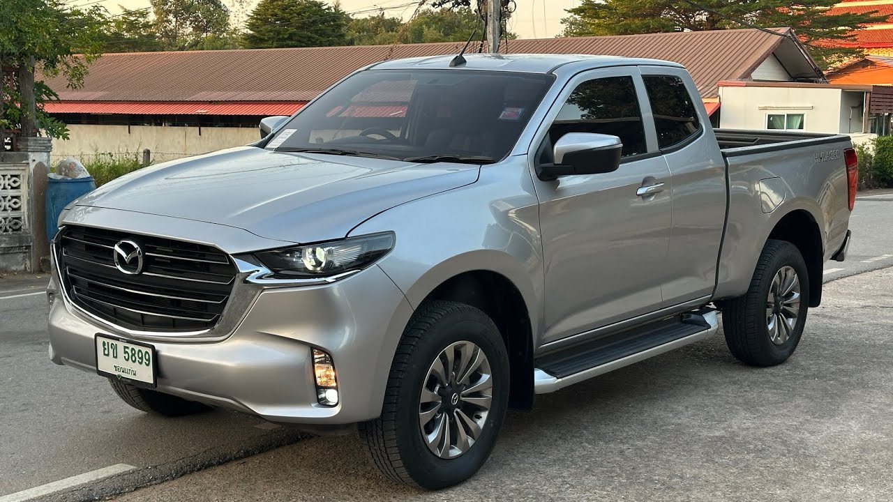 ไมล์3พันโล กระบะแคป เปิดได้ ยกสูง เกียร์ธรรมดา Mazda BT50 1.9 Hi-racer 2021 งบไม่เกิน 4แสน!