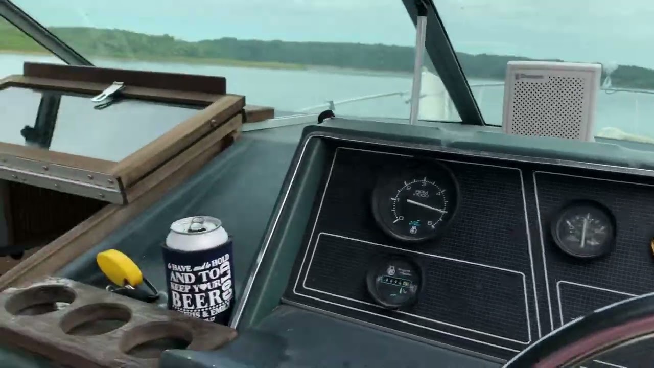 My boat was fixed - 1988 Searay 268 on plane