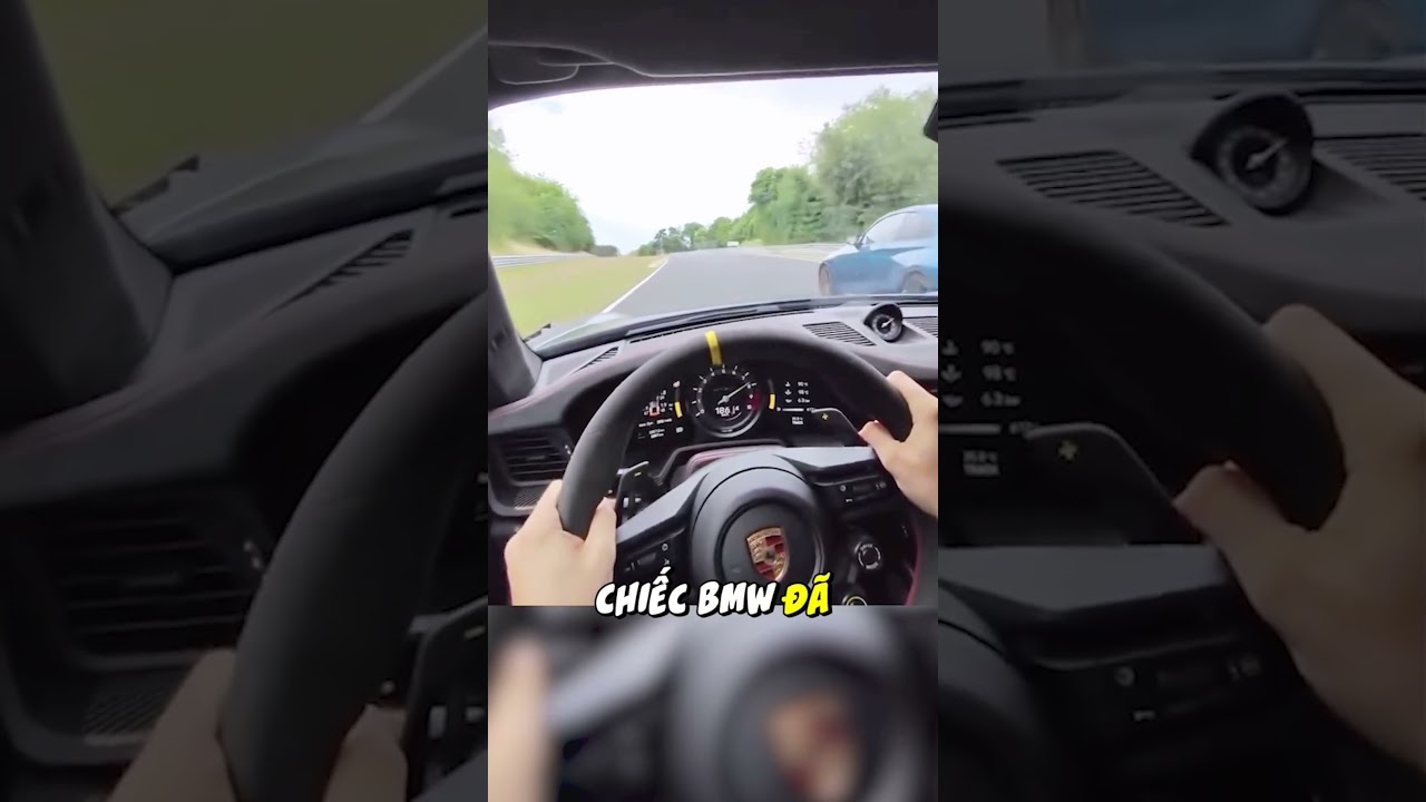 Porsche 911 GT3RS v&agrave; BMW M2 va chạm tại Nurburgring, ai g&acirc;y ra lỗi? #sieuxe #shorts