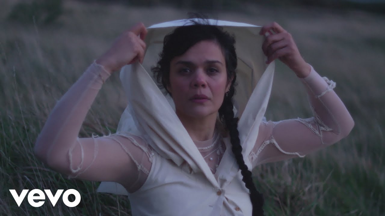 Bat For Lashes - Waking Up (Official Visualiser)
