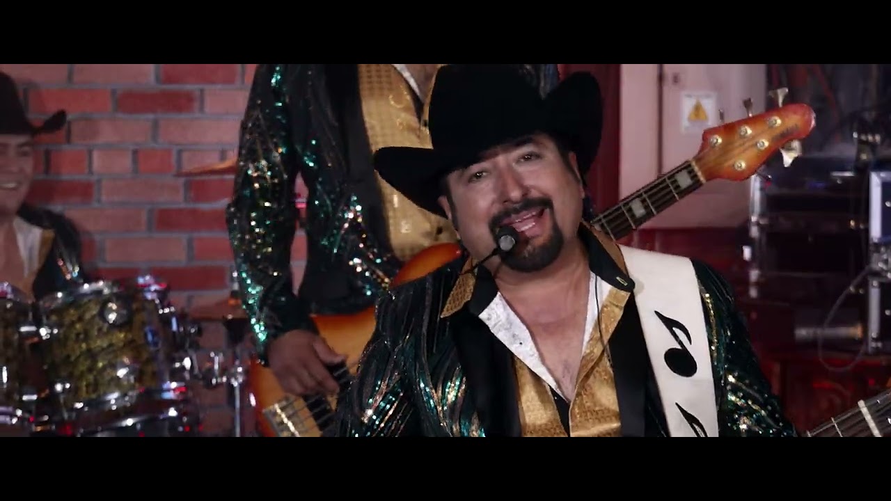 Norteños de Ojinaga - Quédate conmigo (video Oficial)