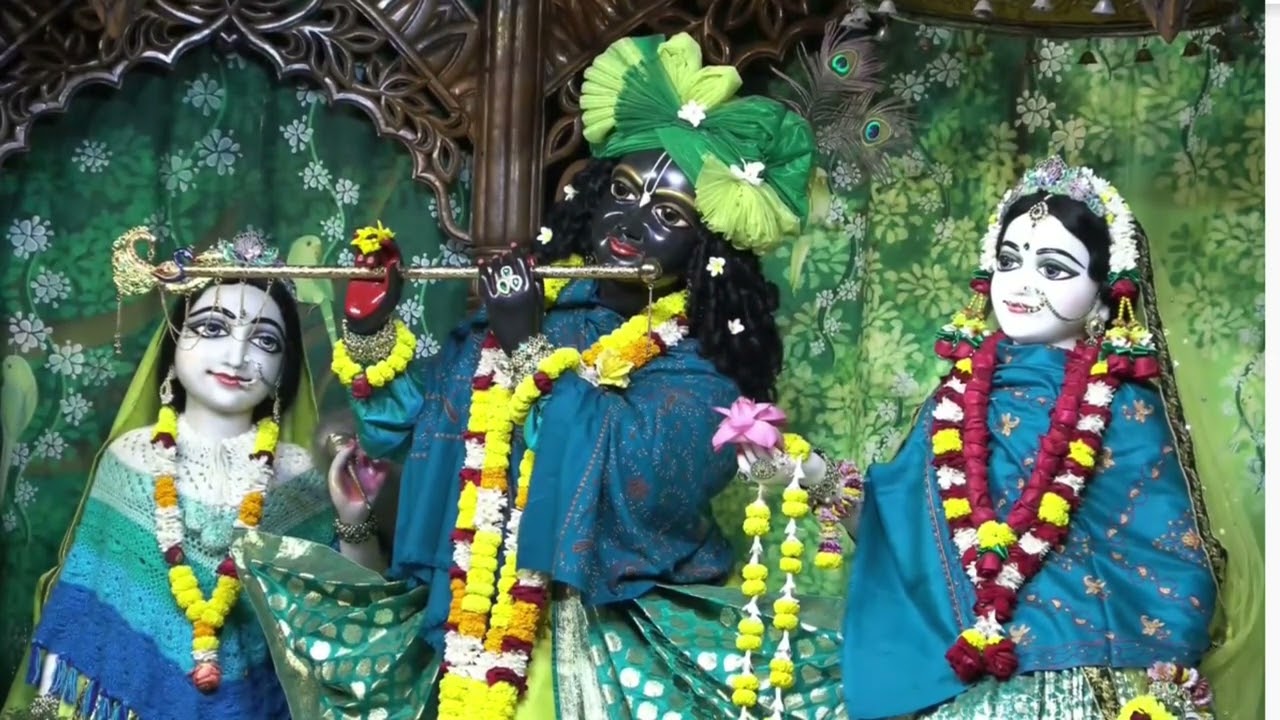 Today mangal Arati sridham Mayapur 