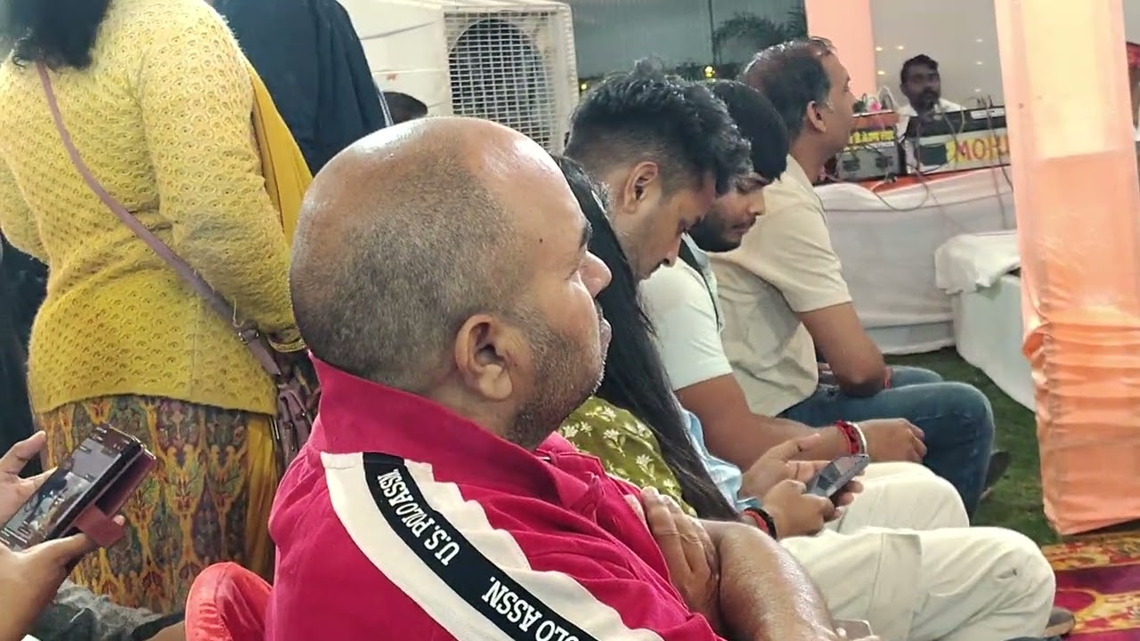 Jahan dal dal par sone ki chidiya karti hai basera bo bharat desh hai mera 🥰prayagraj pusp pradarsni