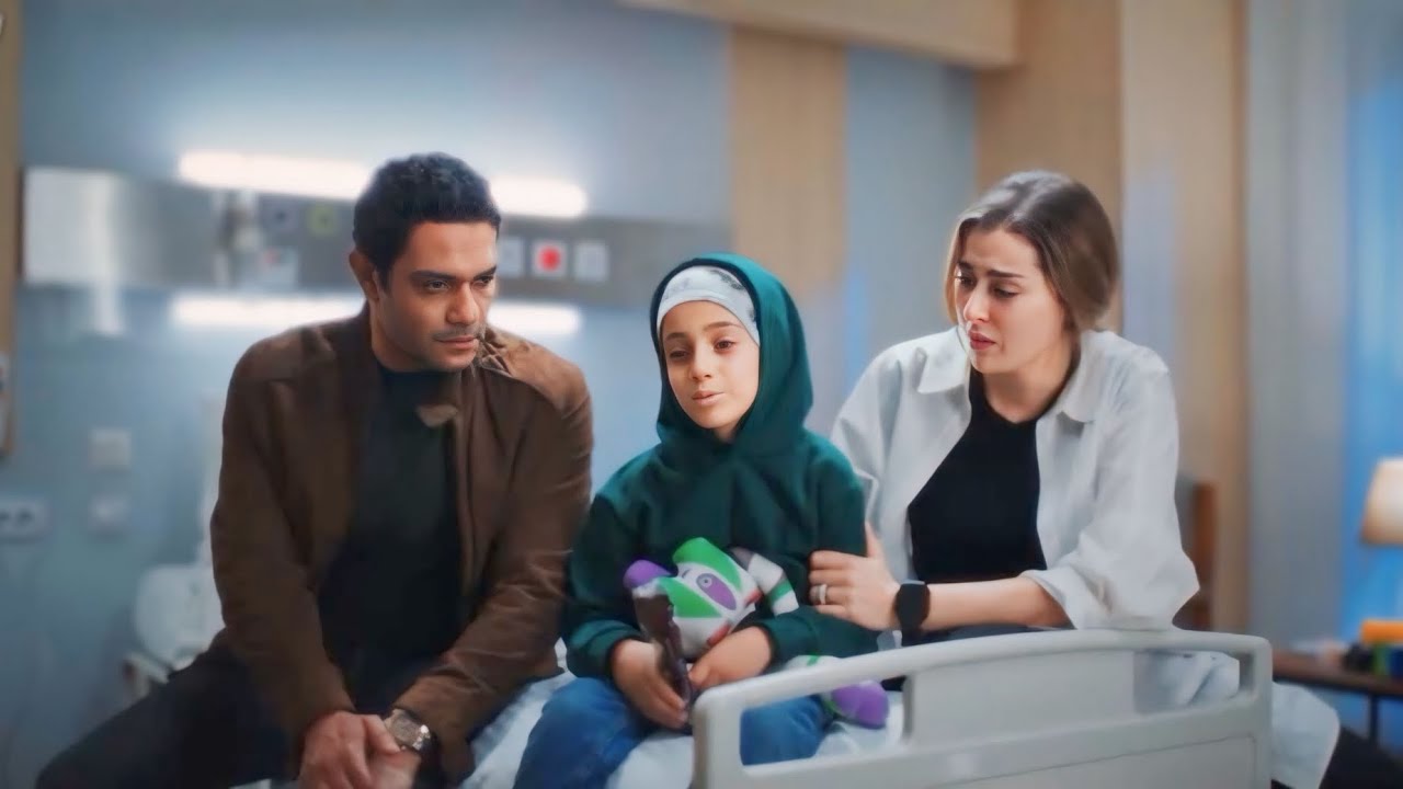 وهو بيعمل تحليل سرطان لإبنه بيكتشف إنه مش إبنه ولا إبن مراته وإنه اتبدل وهو صغير مع طفل تاني