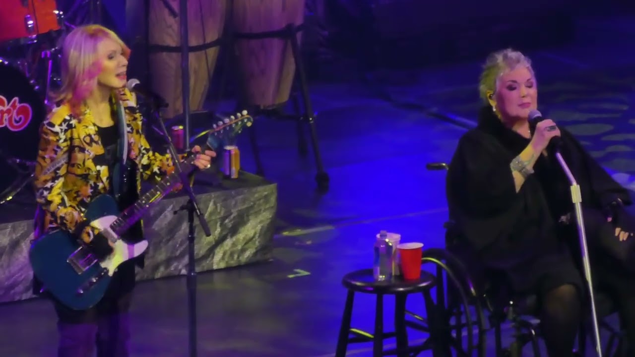 Heart live @ Bell Centre in Montreal. April 2, 2025.