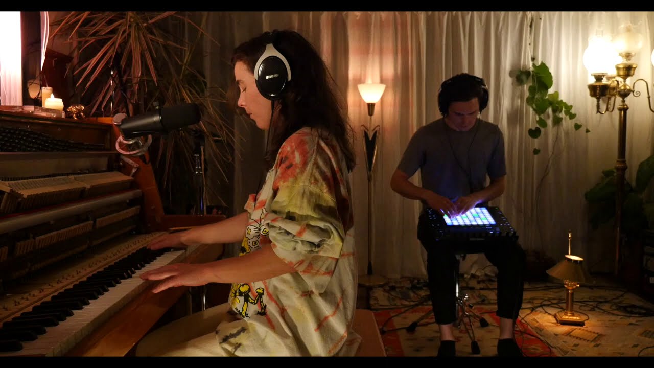 Purity Ring - almanac ((acoustic))