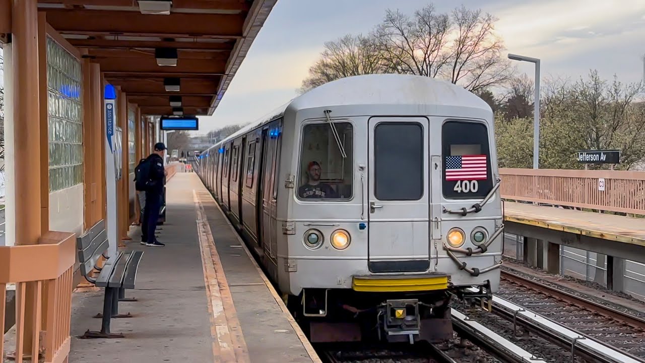 R44/R211S Staten Island Railway Action at Jefferson Av