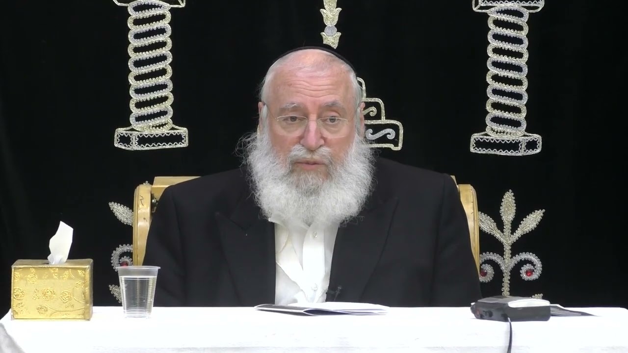 מה עושה מורינו בעל המנחת אשר שליט''א בשעת אזעקה