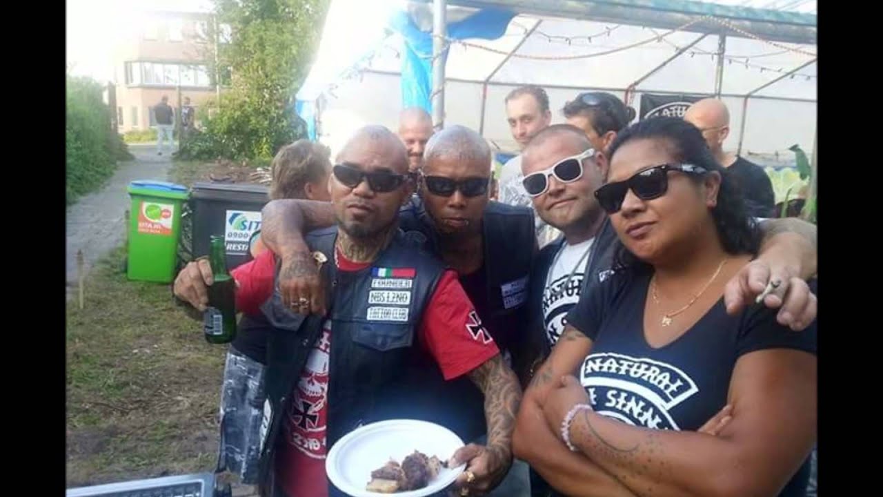 Natural Born Sinners Original est 2011 chapter Graveyard e.a