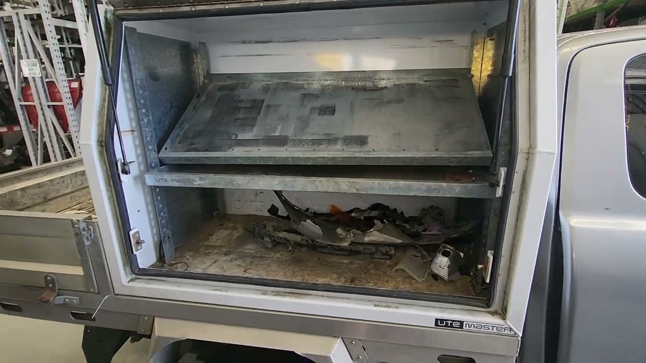 2022 Ford Ranger Extra Cab Dismantling – Ute Master Rear Canopy with Storage Cabinets | R3-11