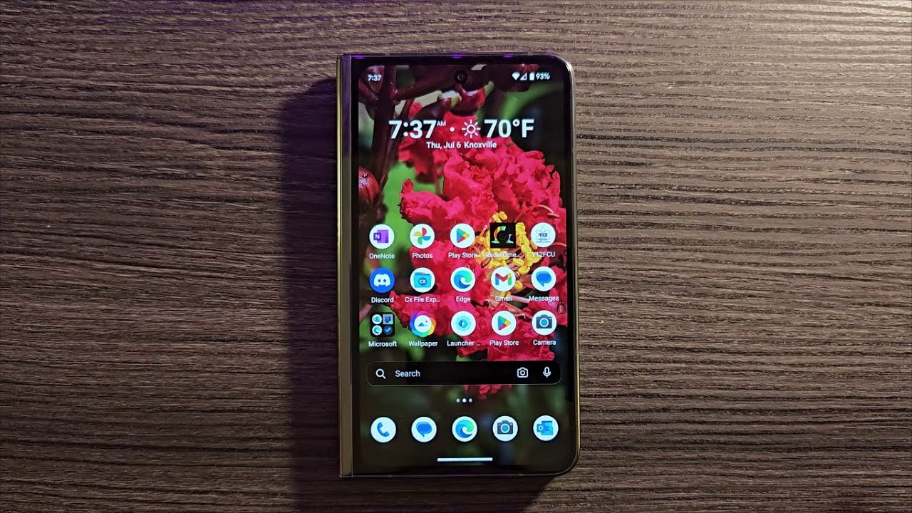 Testing Microsoft Apps on Pixel Fold | Microsoft Launcher, Game Pass, More