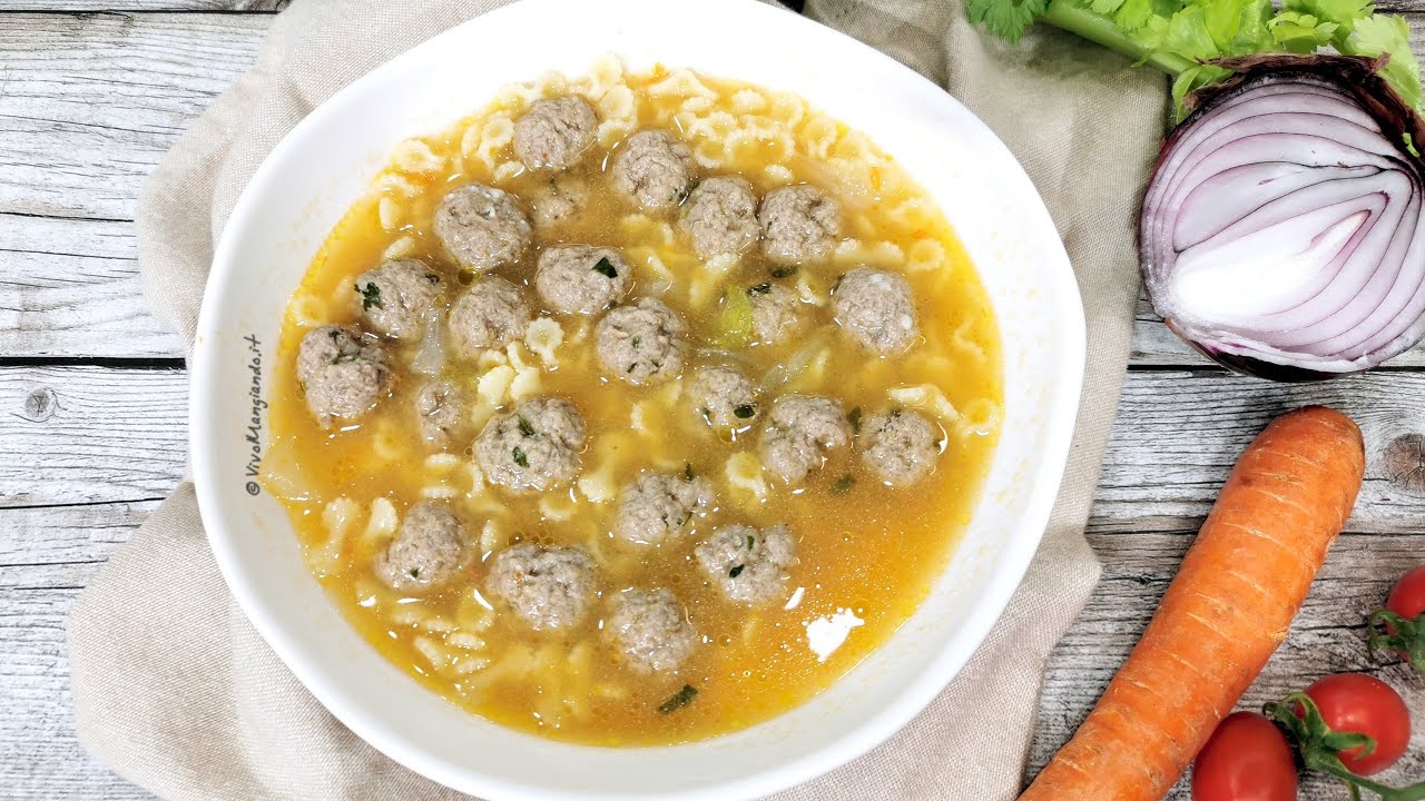 Pastina con polpettine in brodo, riscalda il cuore risvegliando tanti ricordi