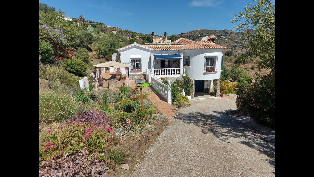 Ref. 7788 Country Villa in Torrox with outstanding views 3 beds, 5362 m2 land,  Price: 425.000 €