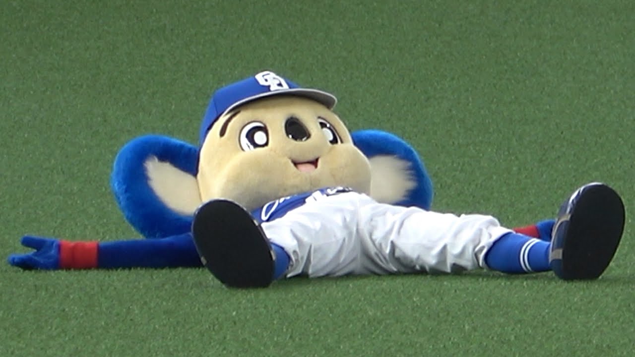 敵地なんて関係なくベルーナドームでもくつろぎまくるドアラ（笑） (2023/06/07)