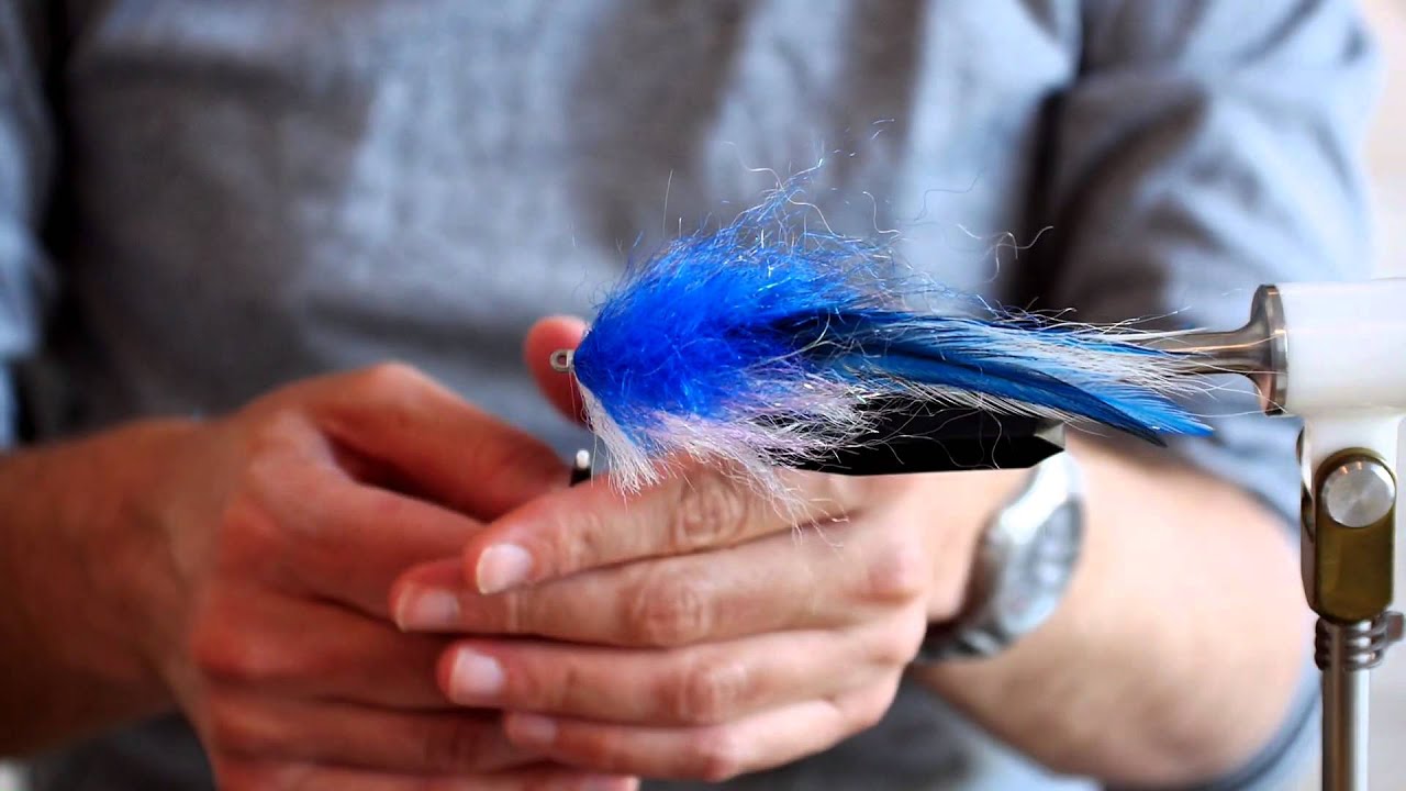 Jonny King Tying Kinky Muddler