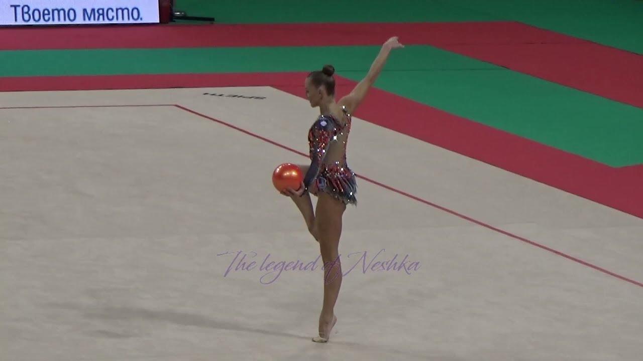 Ekaterina VEDENEEVA (SLO) ball - 2022 worlds Sofia Qualifs