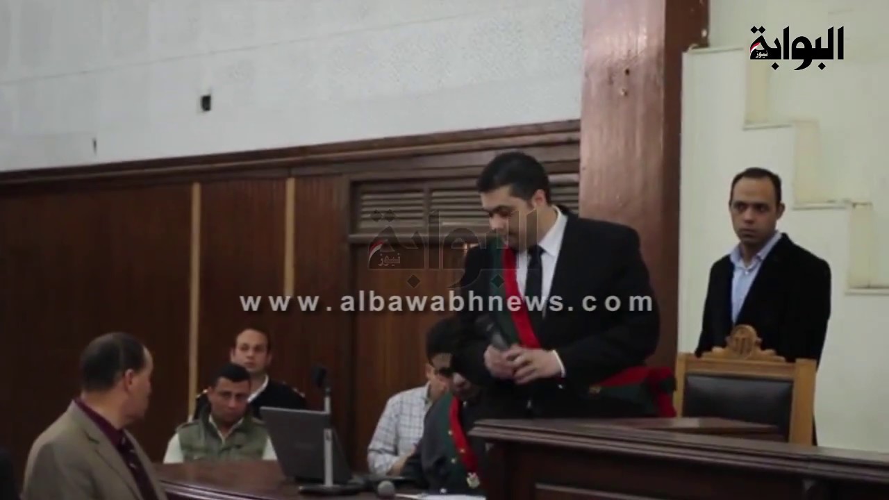 مشادة بين النيابة والمحامي منتصر الزيات اثناء دفاعه