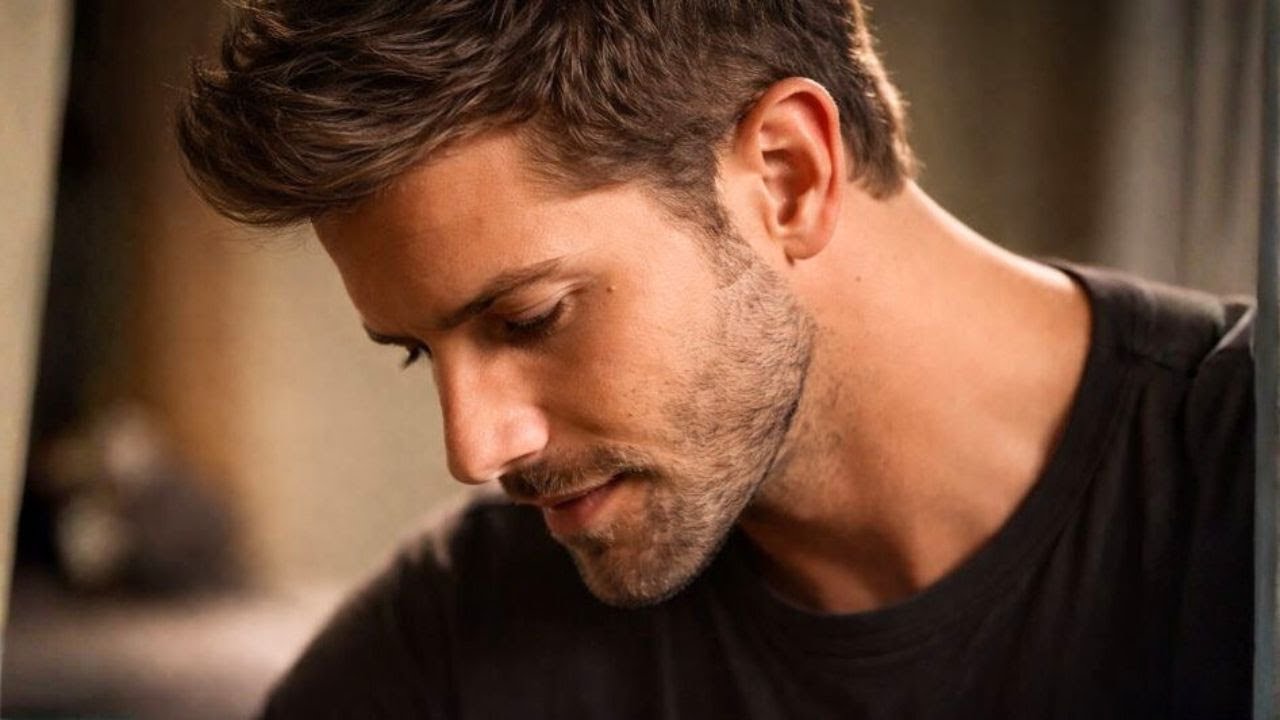 AMOR QUE REGRESA CUANDO TODO CALLA - EL ESTILO DE PABLO ALBORÁN
