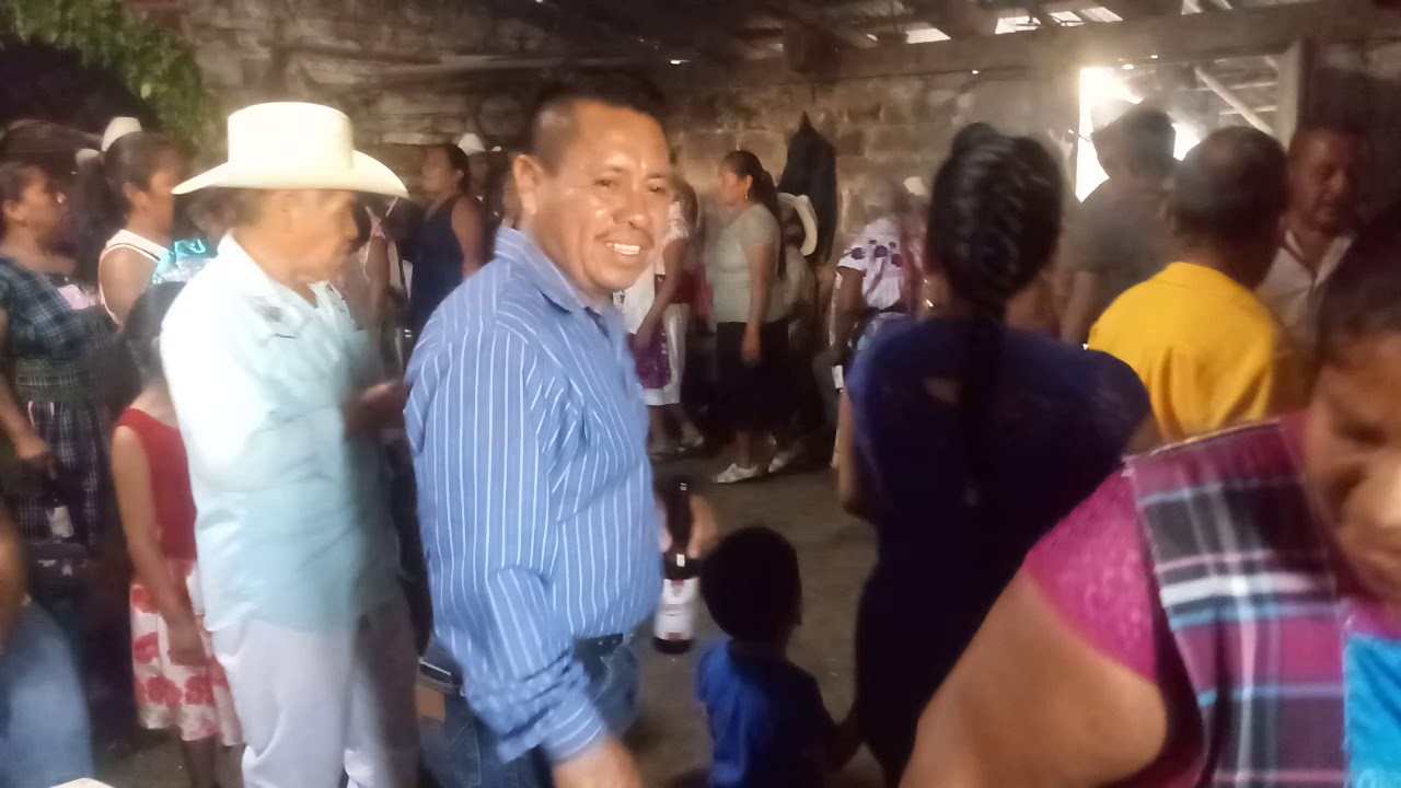 Fiesta en Filomeno Mata