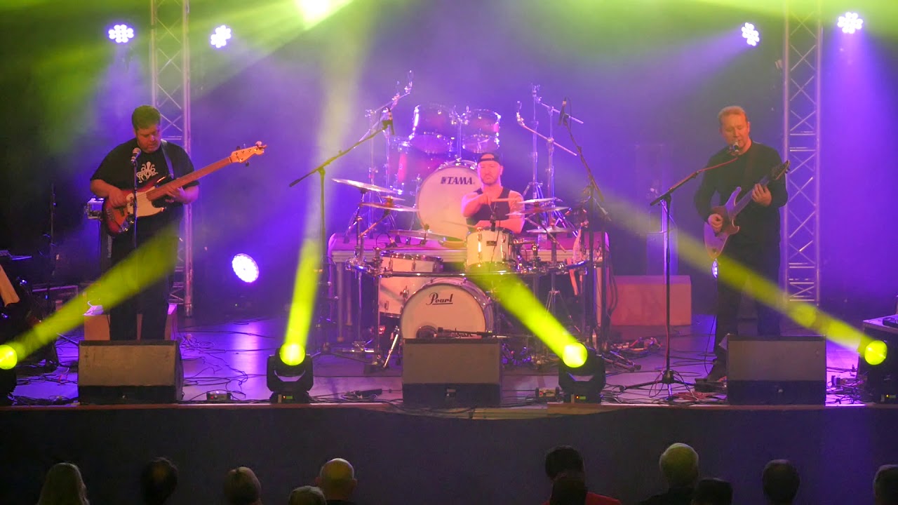 Dec Burke LIVE @ Fusion 2019 - Clip 2