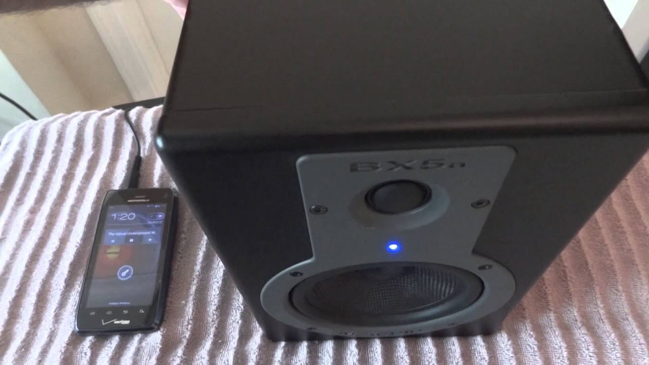 M-Audio BX5a Deluxe Studiophile Amplified Reference Monitor Speaker