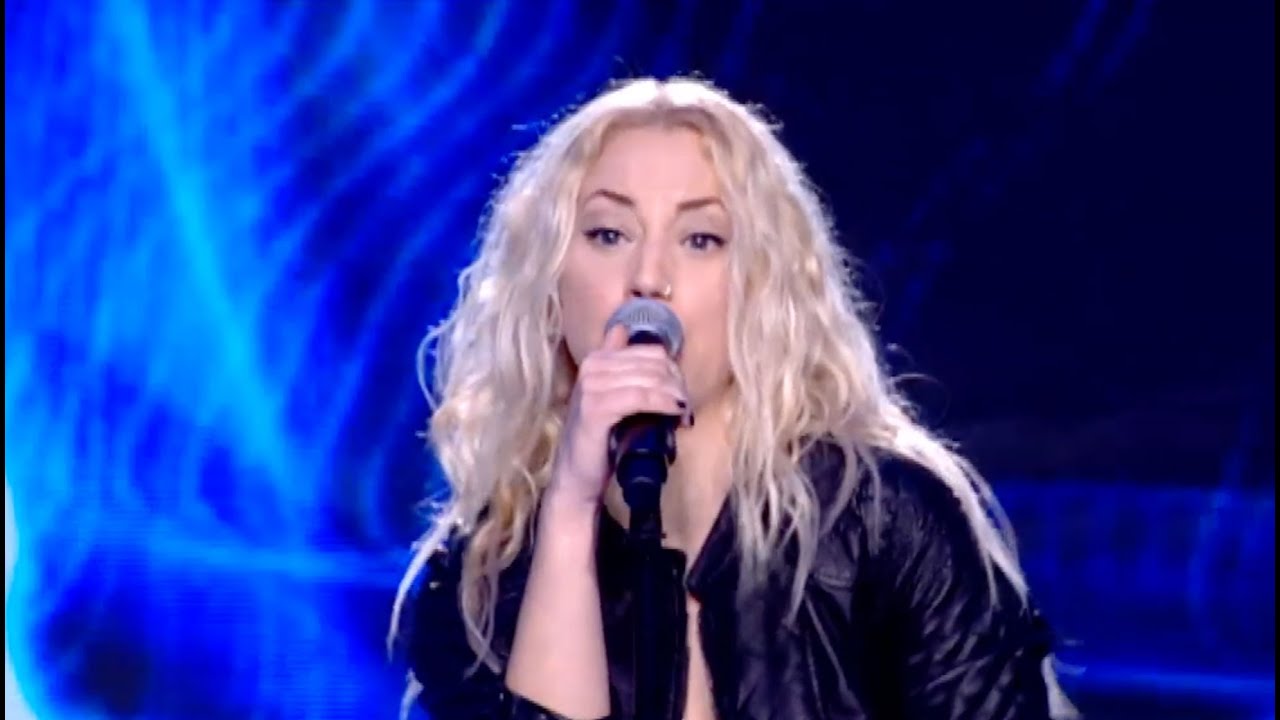 Εύα Τσάχρα - Αlways on the run | The Voice of Greece - The Blind Auditions (S02E01)