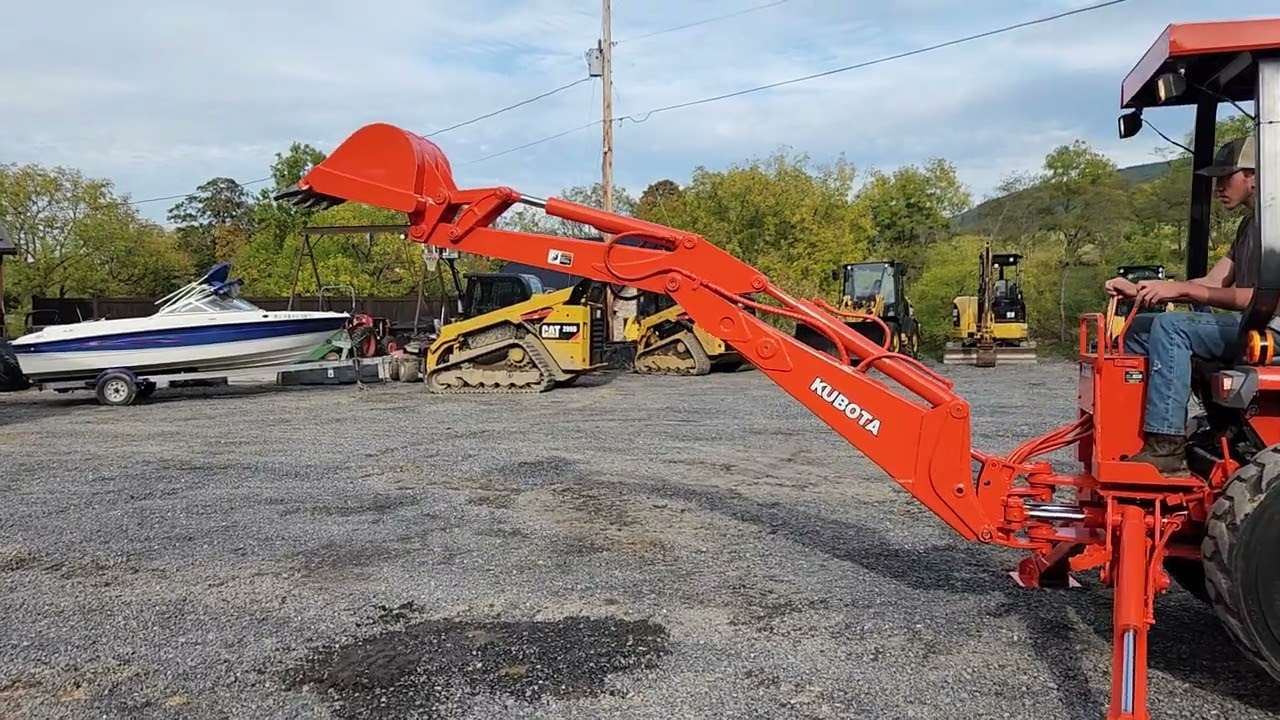 Kubota L35 Running and Operating Backhoe