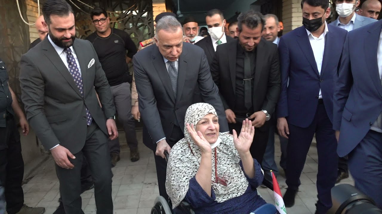 رئيس مجلس الوزراء السيد مصطفى الكاظمي يزور  دار العطاء   لرعاية المسنين في الرشاد