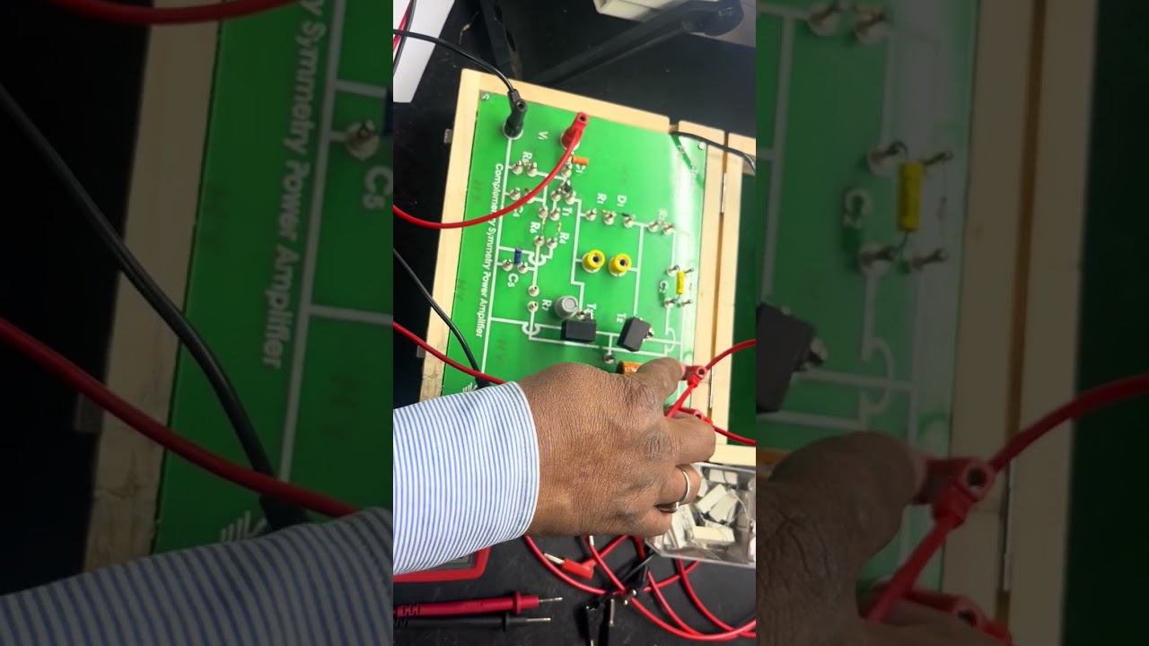 Complementary Symmetry Power Amplifier Trainer