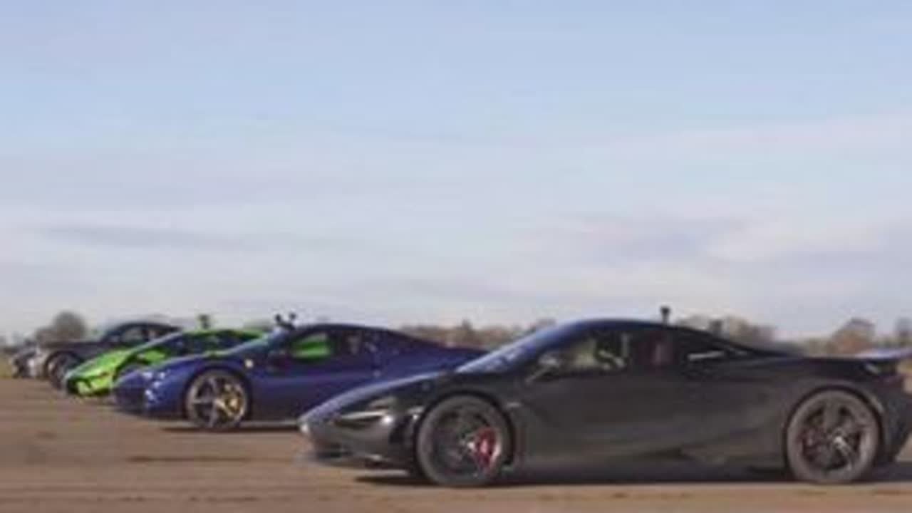 法拉利296，迈凯伦750s，兰博基尼小牛，保时捷911Turbo，四台超跑400米直线加速赛，现场真是太让人热血沸腾了#直线加速赛 #法拉利296 #兰博基尼 #迈凯伦750s #保时捷911...