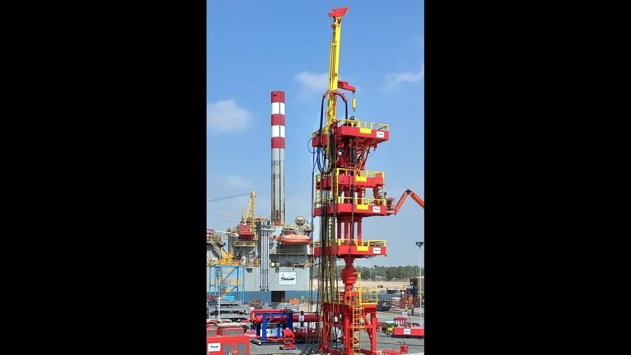 Ocean Oilfield  HWO Snubbing Unit 460K Rig Up in Abu Dhabi