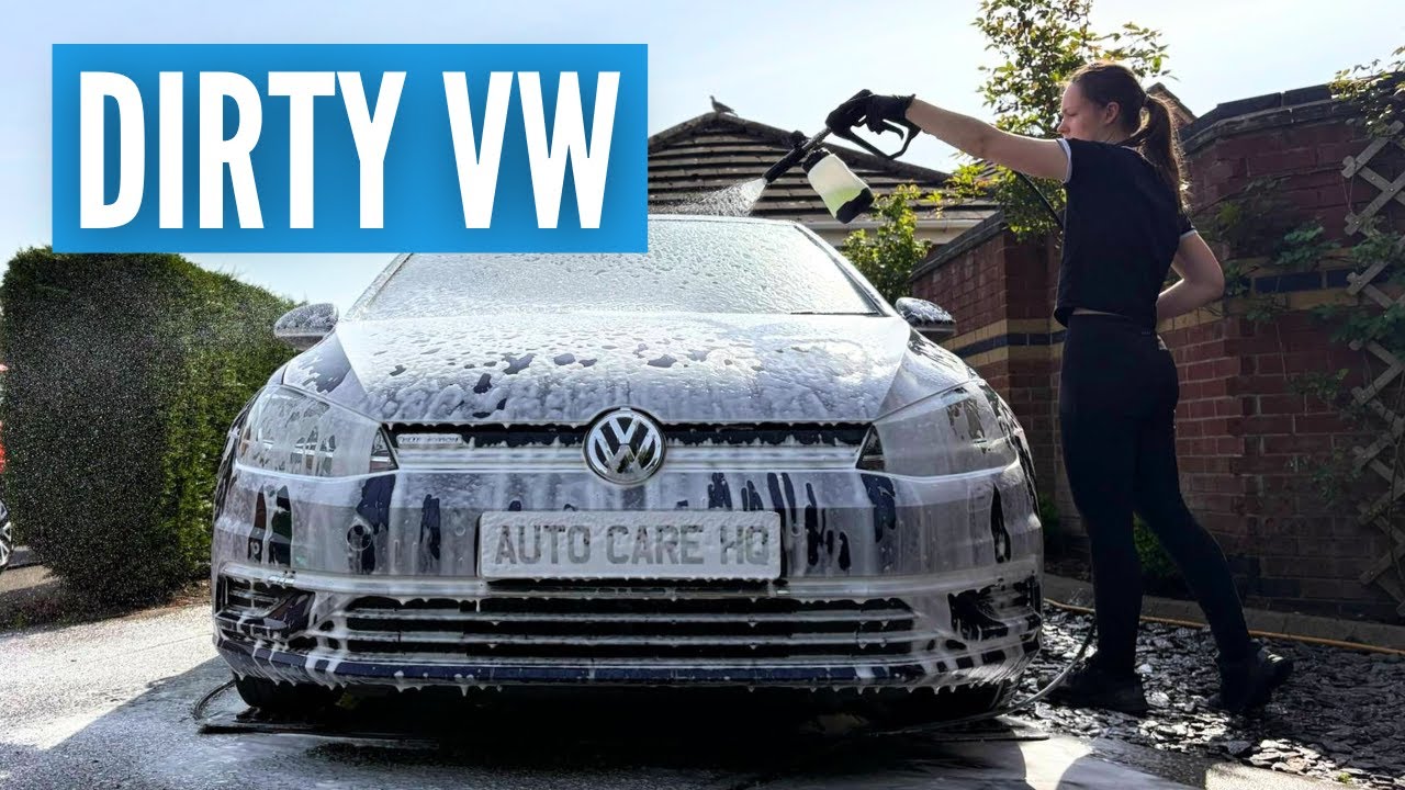 Washing a Dirty Volkswagen Golf | Exterior Car Detailing