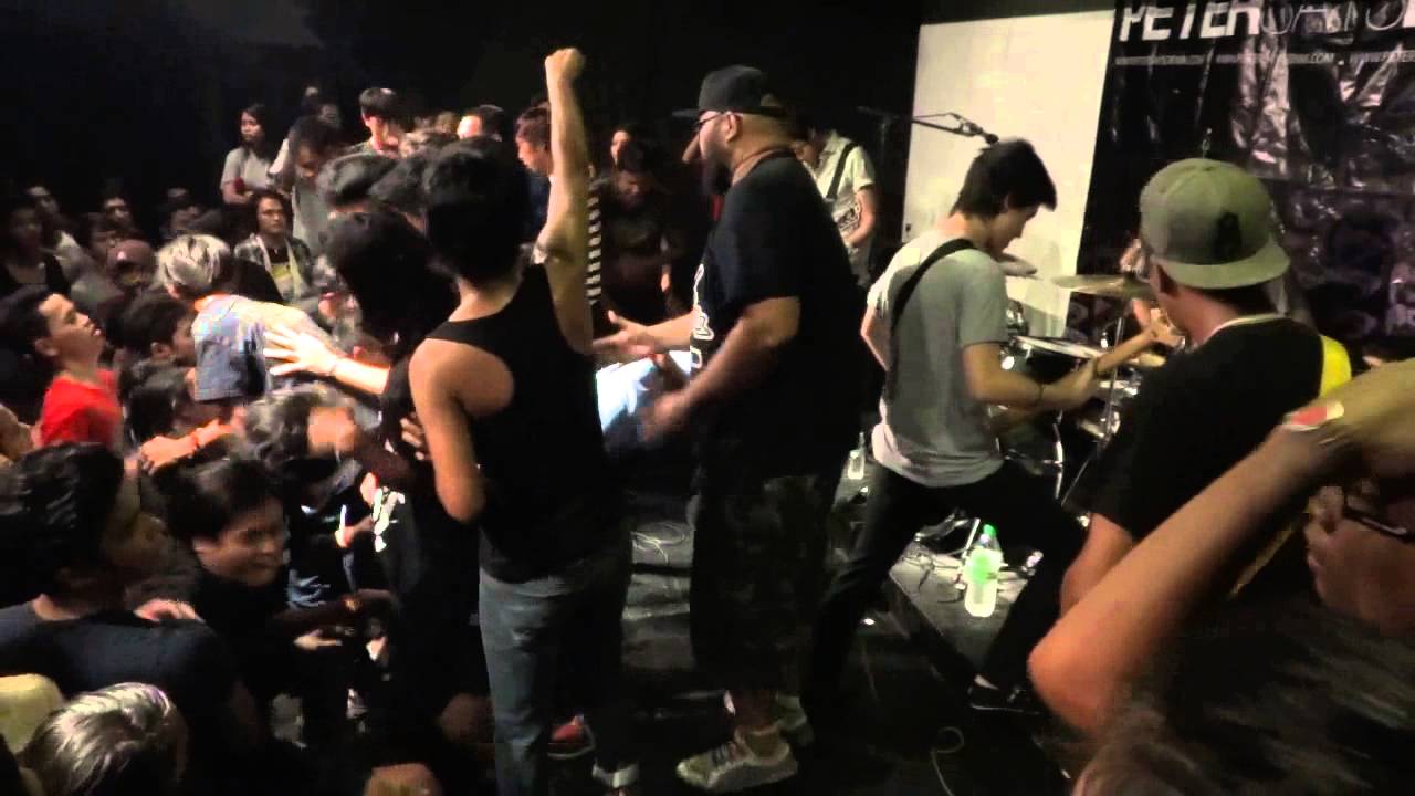The Padangs - No Mercy (Live at Lost Holocaust Tour - The Finale)