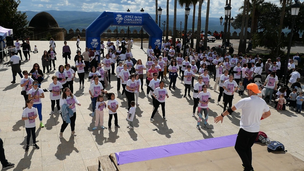 Jerez de los Caballeros ha acogido la VII Carrera de la Mujer con motivo del Día de la Mujer