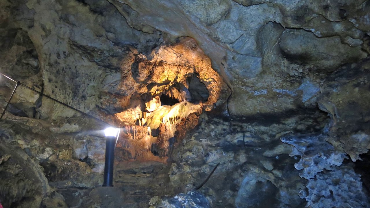 Wandern Franken: im Veldensteiner Forst zur Maximiliansgrotte