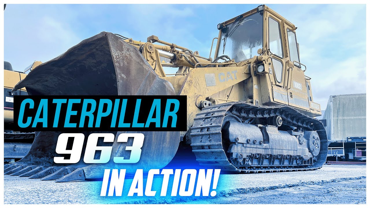 Caterpillar 963 Tracked loader in action!