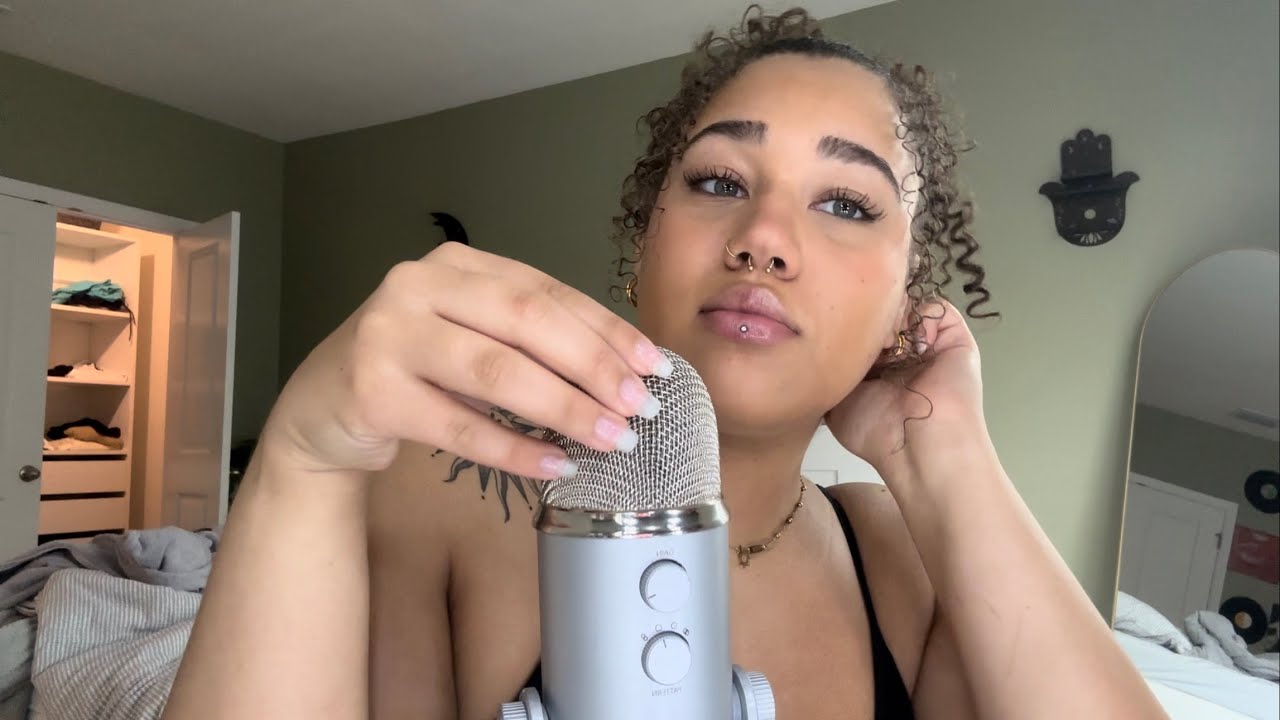 ASMR MIC SCRATCHING WITH NATURAL NAILS