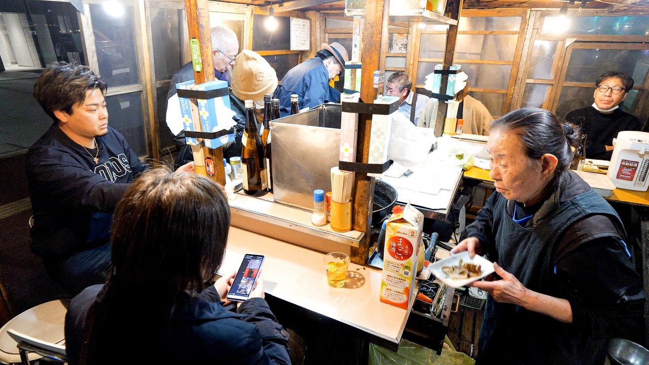 雨でも満席！70歳屋台女将が大活躍する人情屋台のヒューマンバラエティ丨Japanese Food Stall