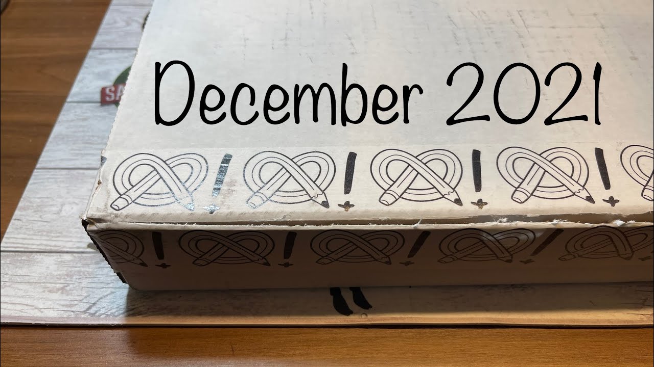 Unboxing and creating art with the December’s Artsnacks plus box