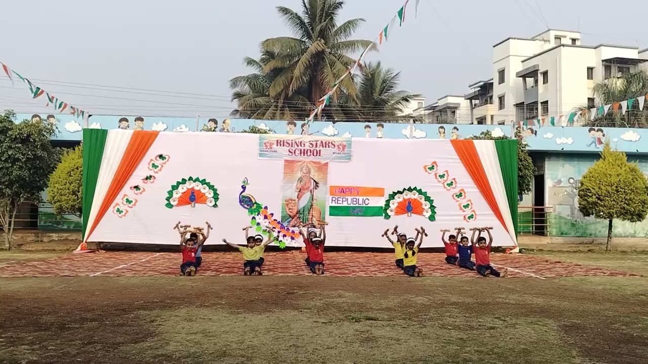 DUMBBELL DANCE ON REPUBLIC DAY AT RISING STARS SCHOOL ALANDI #republicdaycelebration #rising