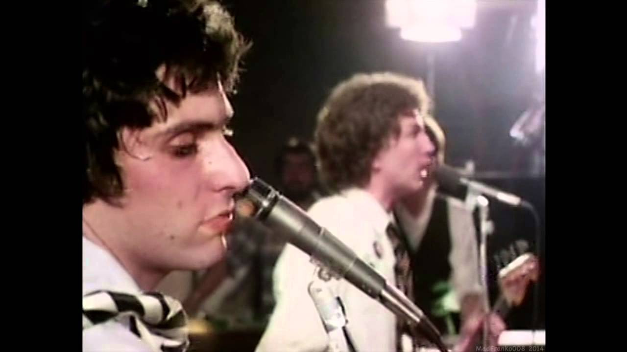 Tom Robinson Band -  2-4-6-8 Motorway (Live) (1977) (HD)